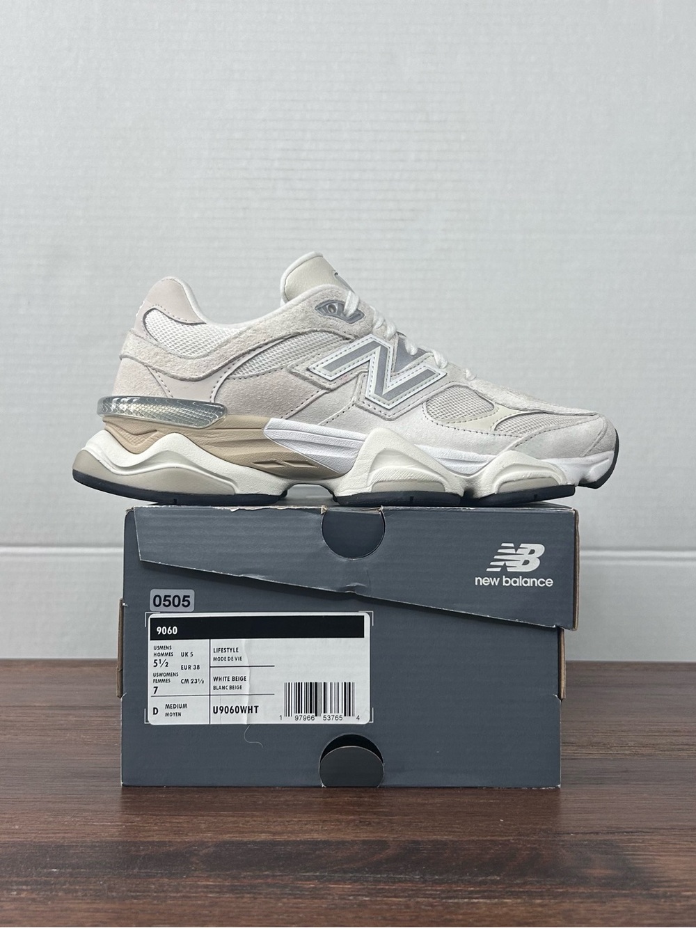 New Balance 9060 Sea Salt Moonbeam Silver Metallic M5.5/W7